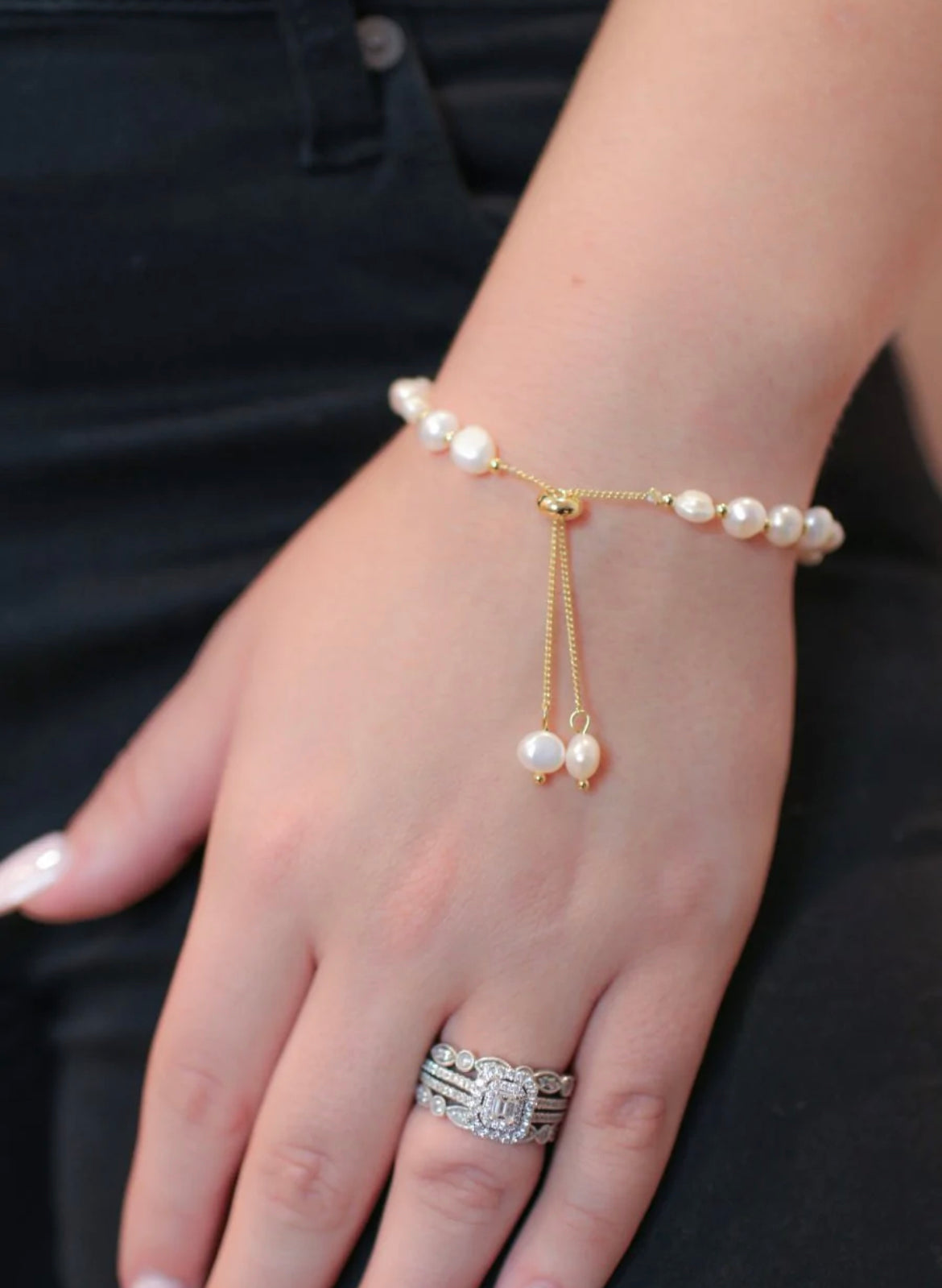 Hidden Gem Pearl Bracelette